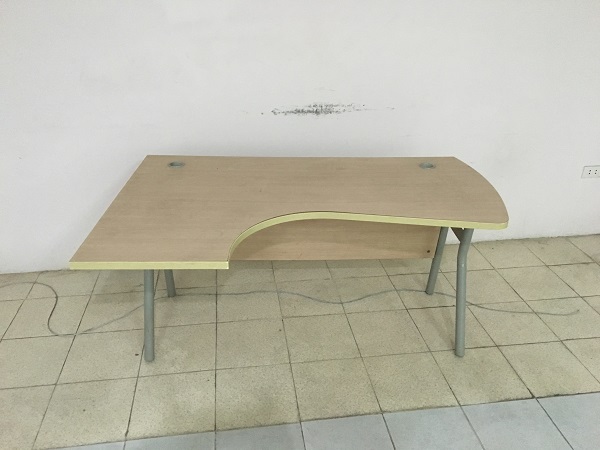 bàn góc hòa phát 1