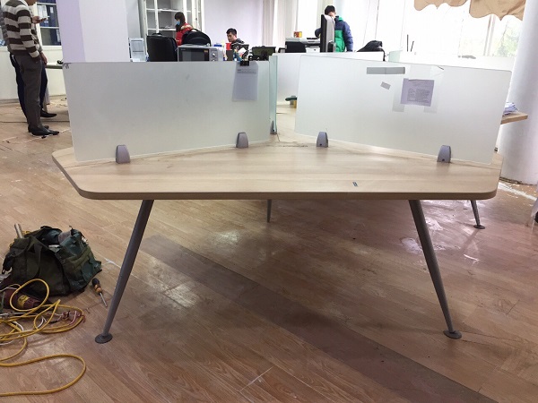 bàn làm việc module tháo rời nhập khẩu 1