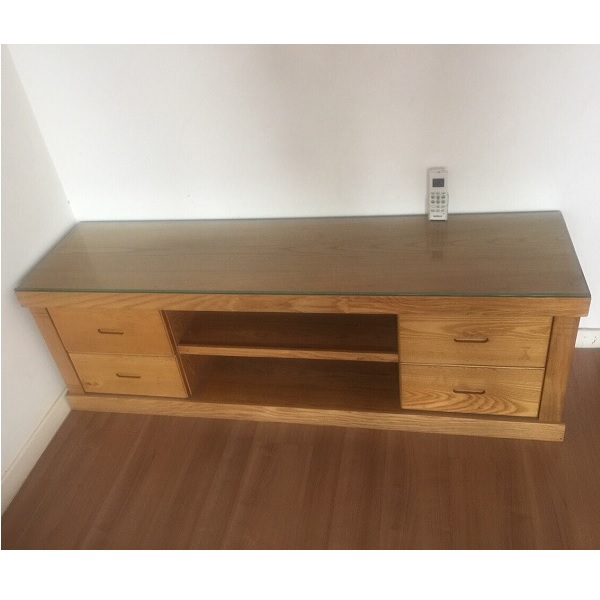 kệ tivi gỗ sồi nga