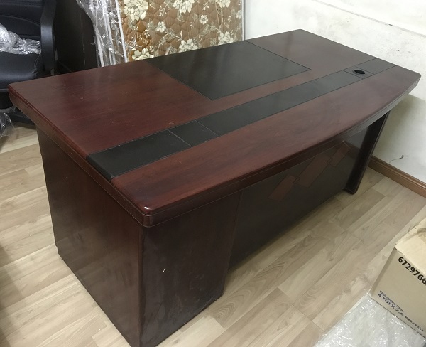 bàn giám đốc kích thước 160x80cm