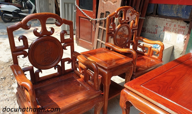Bộ bàn ghế móc mỏ gỗ hương vân ta