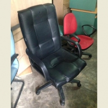 Ghế giám đốc Hòa Phát