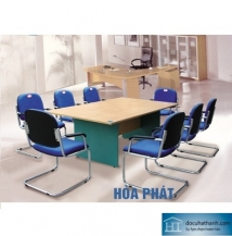 Bàn họp SV Hòa Phát