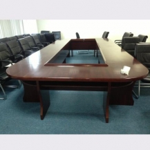 Bàn họp Ovan Hòa Phát