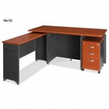 Bàn giám đốc Fami mới 90%