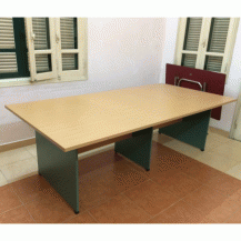 Bàn họp Hòa Phát mới 99%