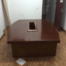 Bàn họp Hòa Phát