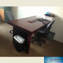 Bàn họp dài 1,5 m