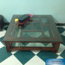 Bàn kính gỗ xoan đào