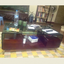 Bàn gỗ kính nhập khẩu