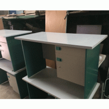 Bàn làm việc nhân viên