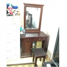 Bàn phấn gỗ xoan đào mới 90%