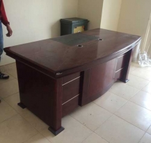 Thanh lý bàn giám đốc Hoà Phát