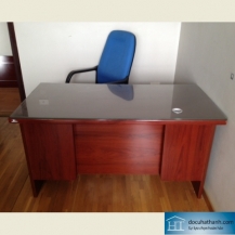 Bàn giám đốc 1m2 HP