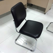 Ghế chân quỳ da nội thất 190 mới 99%