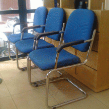 Ghế chân quỳ Hòa Phát