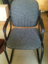 Ghế chân quỳ nỉ HP