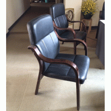 Ghế da chân gỗ Đài Loan mới 90%