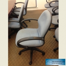 Ghế lưng trung Hòa Phát