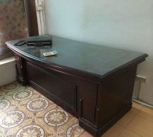 Thanh lý bàn giám đốc Hòa Phát kèm mặt kính