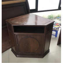 Kệ góc gỗ gụ ta