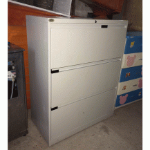 Tủ sắt ngăn kéo 3 tầng